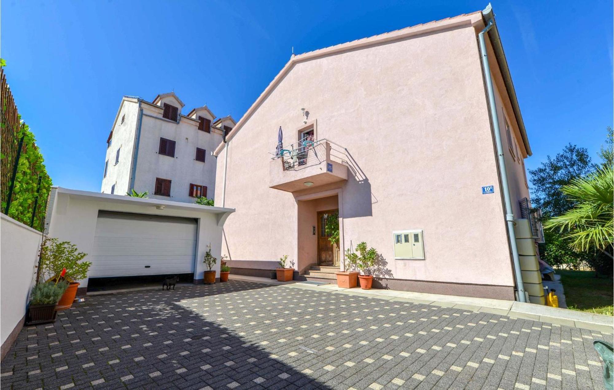1 Bedroom Nice Apartment In زادار المظهر الخارجي الصورة