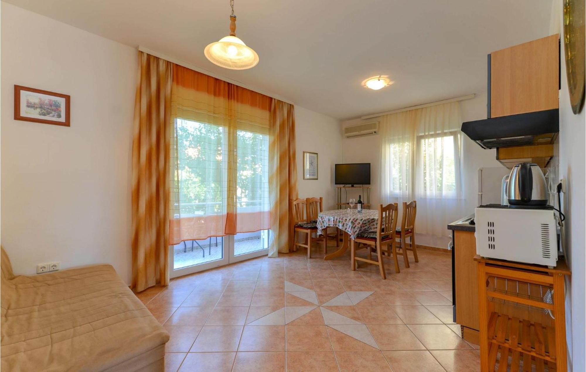 1 Bedroom Nice Apartment In زادار المظهر الخارجي الصورة