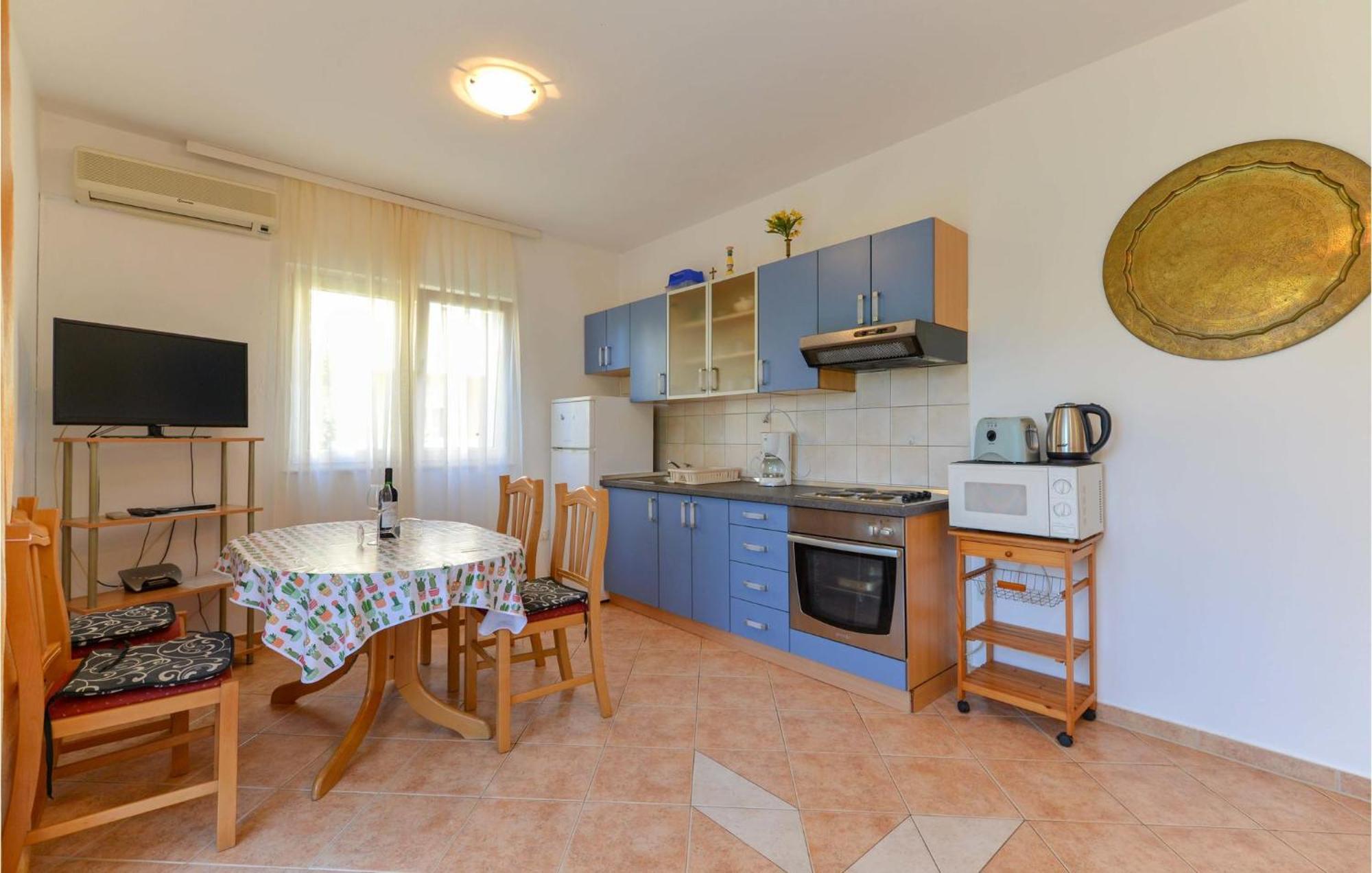 1 Bedroom Nice Apartment In زادار المظهر الخارجي الصورة